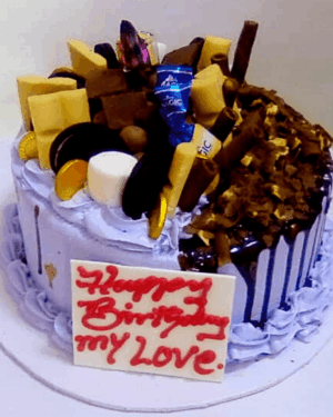 Velvet Cake with Toppings