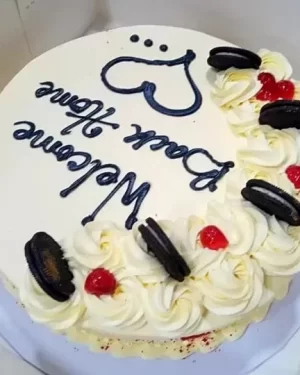 Regular Buttercream Cake with Toppings