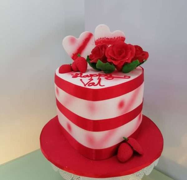 Valentine Cake 006